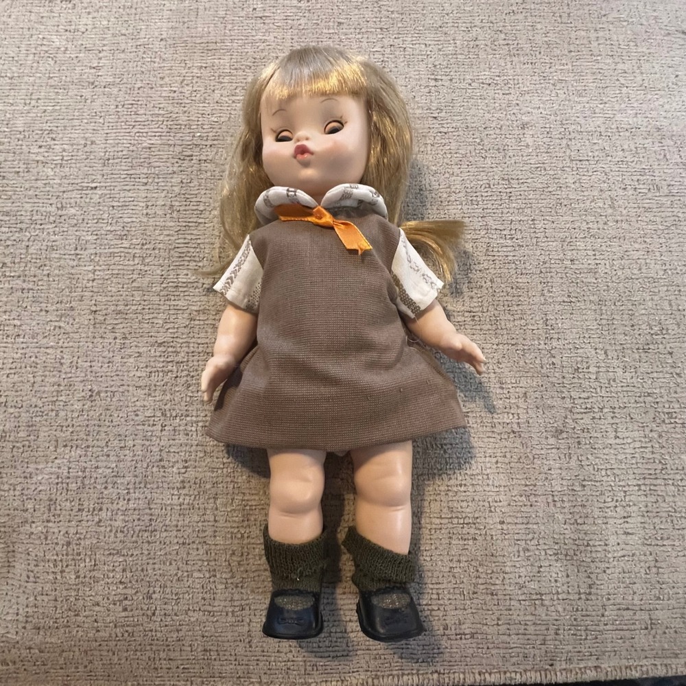 Vintage Effanbee Brownies Girl Scout Doll Sleepy Eyes Brown Dress Blonde 11 Inch